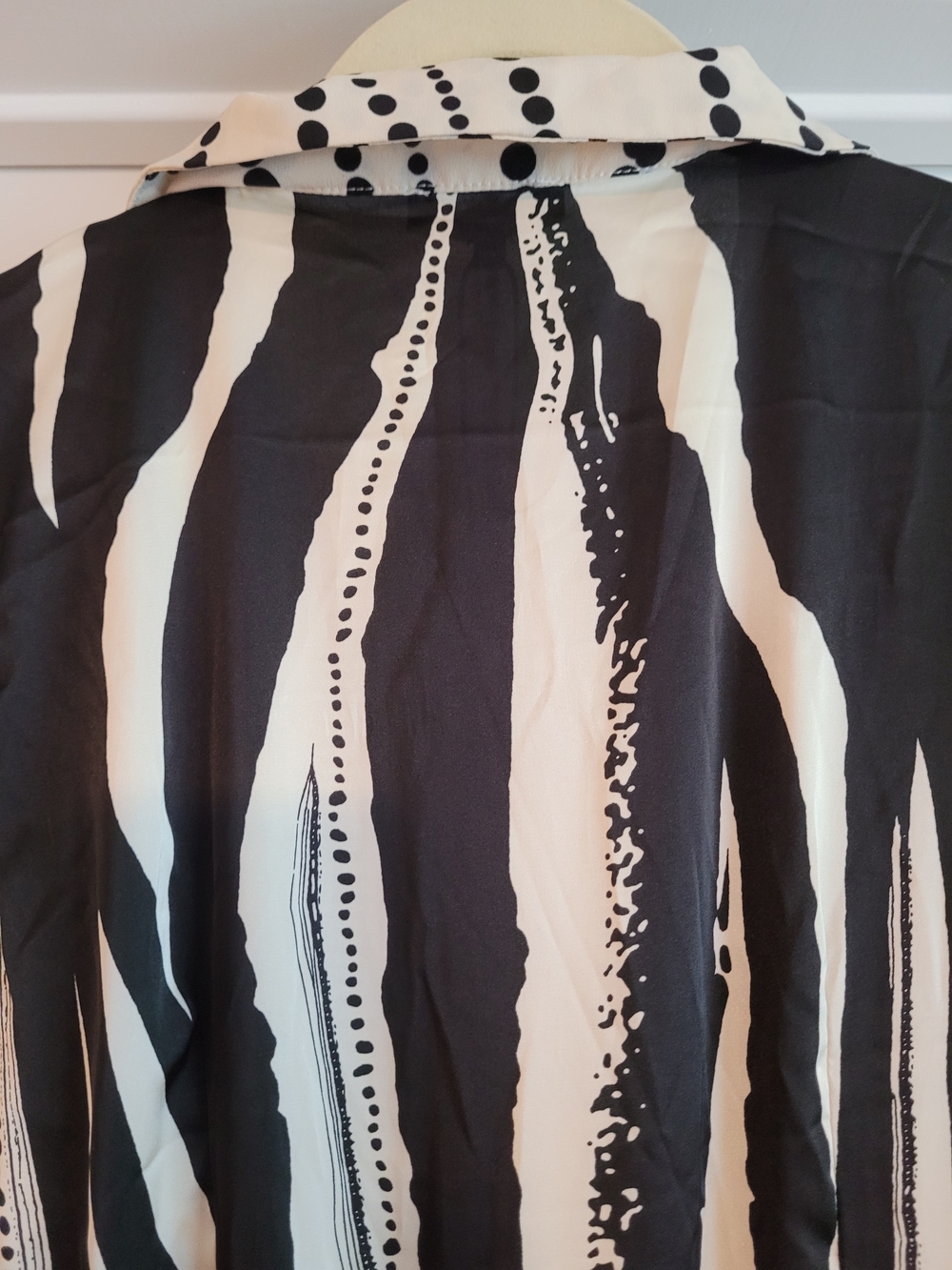 Black & Cream Maxi Dress - Picture 7 of 7